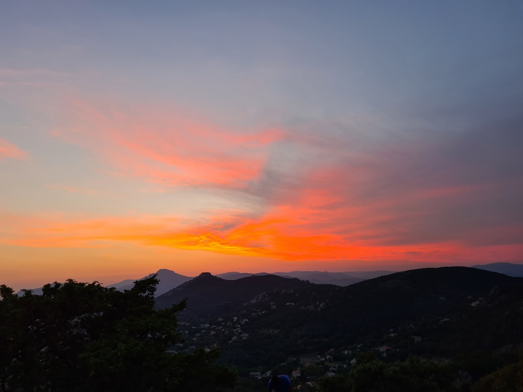 Gallery 20220718 212353.jpg